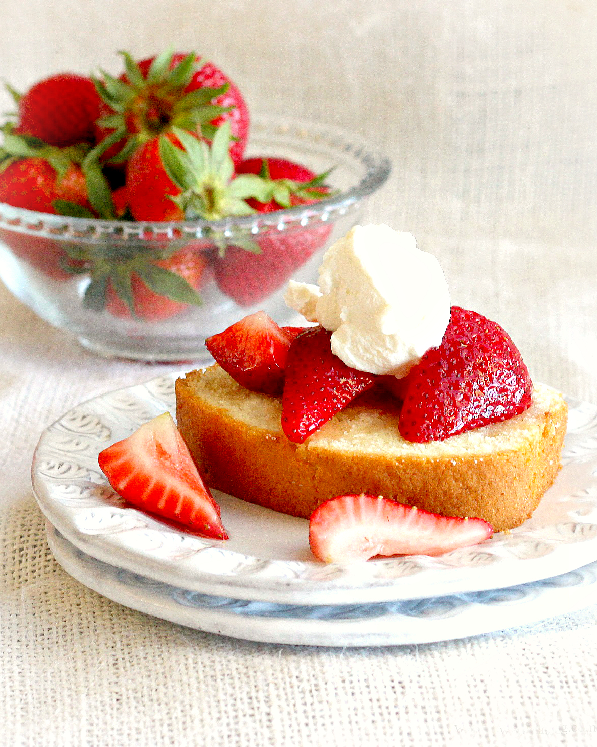 Coriander Spiced Pound Cake with Strawberries TasteFood